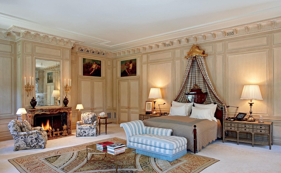 Большая английская спальня