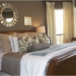 Кровать из массива