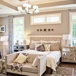 Мебель с зеркальными поверхностями