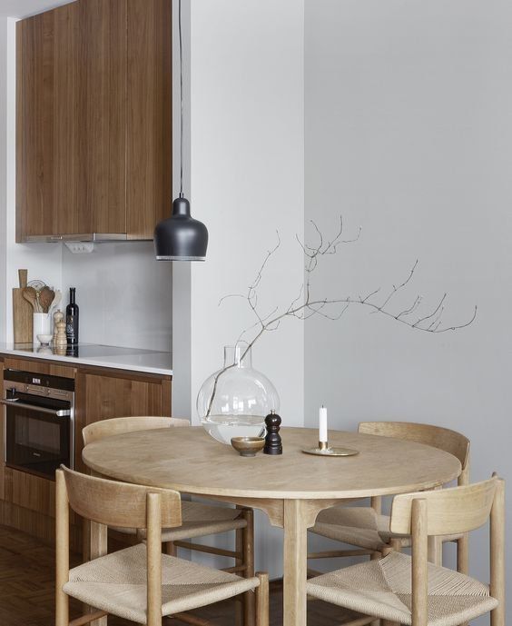 обеденная группа из дерева