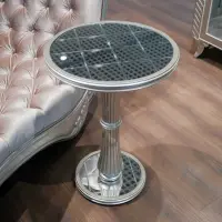 Приставной столик отделка серебряное напыление