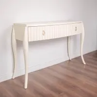 Туалетный столик отделка матовый бежевый лак