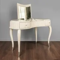 Туалетный столик отделка матовый бежевый лак