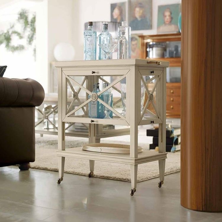 Из истории появления сервировочных столиков Из истории появления сервировочных столиков